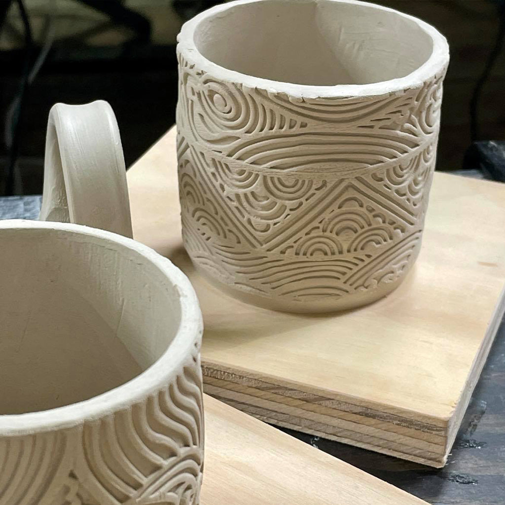 Wave 12 Inch Pin Mugs