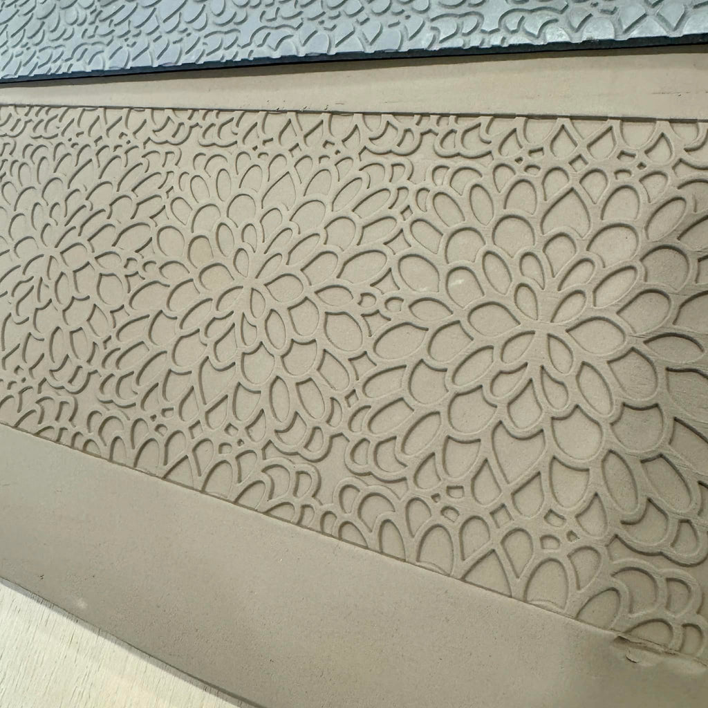 Dahlia EmpressaMat Textured Mug Mat