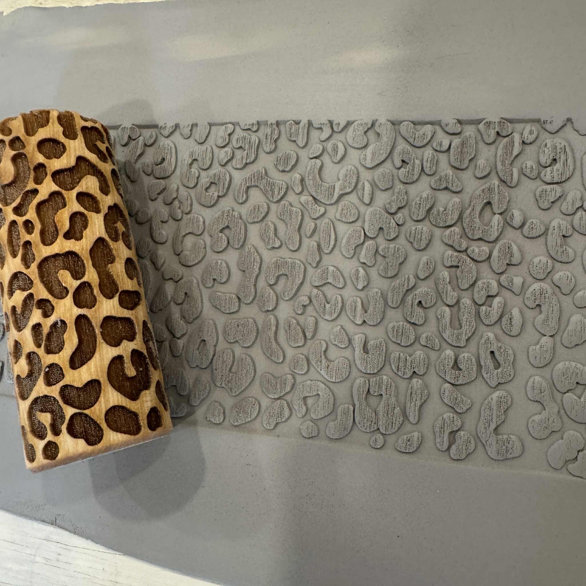 Leopard Mini Roller