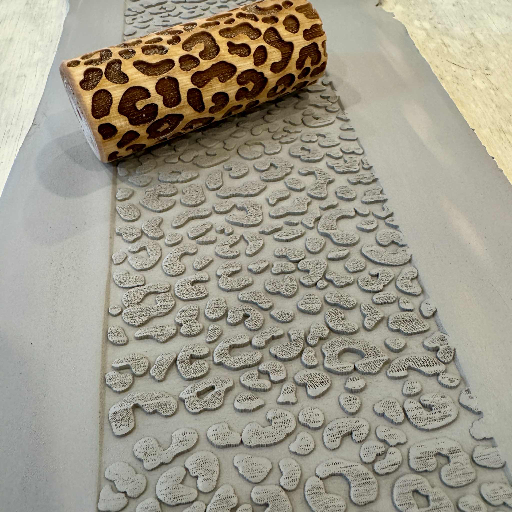 Leopard Mini Roller