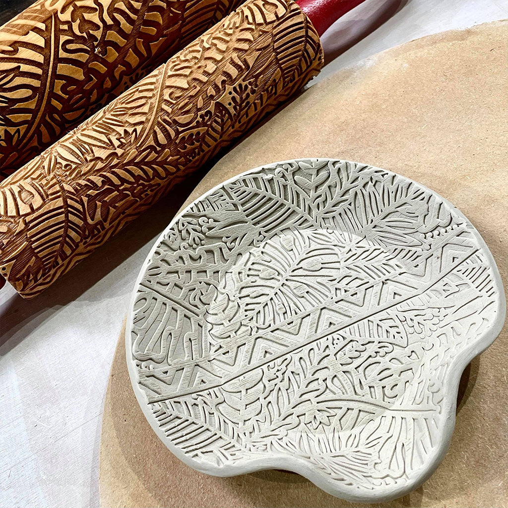 Monstera 7 Inch Pin Main Image