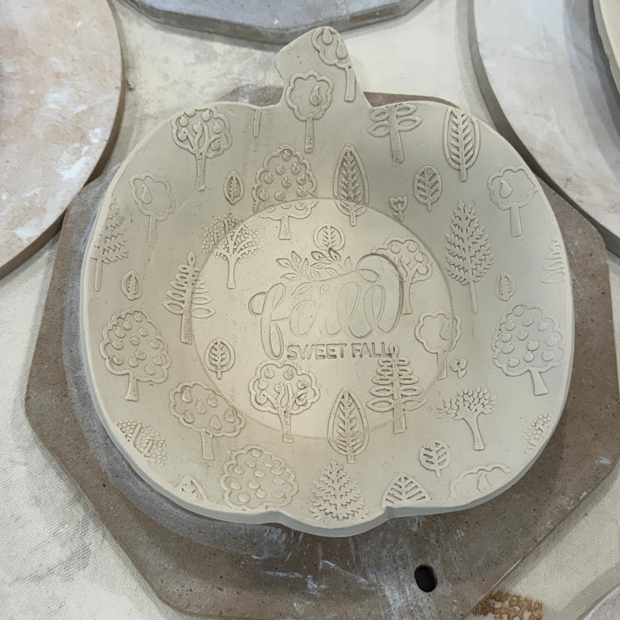 Round Pumpkin Template Set